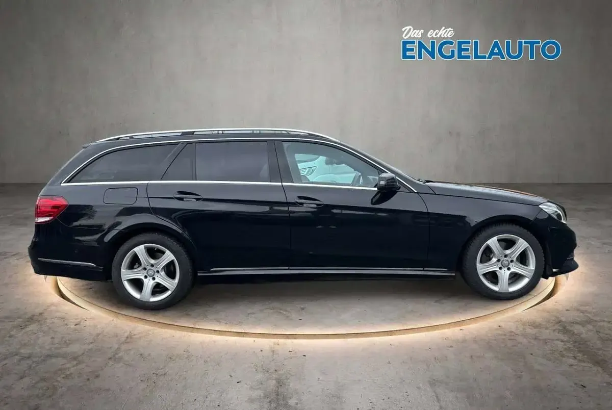 Gebraucht Mercedes E350 Avantgarde 258 PS (189 kW) 2015 Schwarz Kombi