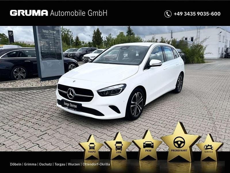 Unilack polarweiß Gebraucht 2024 Mercedes B180 Advanced Van / Kleinbus | 30.990 € (Guter Preis) - Bild 1/4