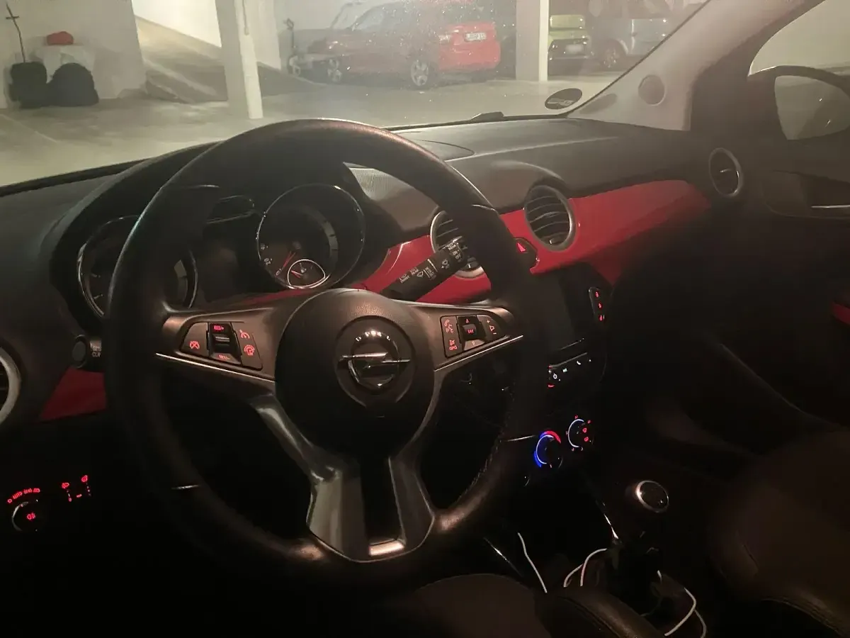 Używany Opel Adam Jam 101 KM (74 kW) 2017 Biały Hatchback