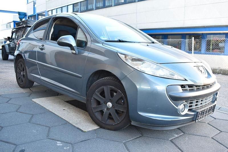 Grau Gebraucht 2007 Peugeot 207 Sport Kleinwagen | 1.000 € (Superpreis) - Bild 1/4