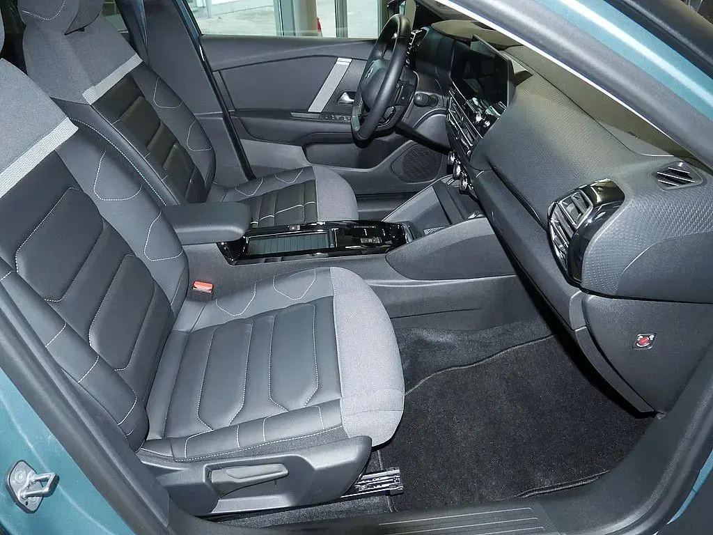 Gebraucht Citroën C4 PureTech 131 PS (96 kW) 2023 Blau SUV