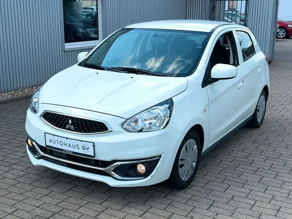 Gebraucht Mitsubishi Space Star Basis 71 PS (52 kW) 2019 Weiß Kleinwagen