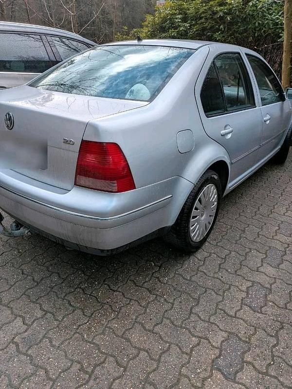 Occasion VW Bora 115 ch (84 kW) 2004 Gris Berline