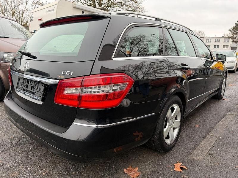 Gebraucht Mercedes E200 184 PS (135 kW) 2010 Schwarz Limousine