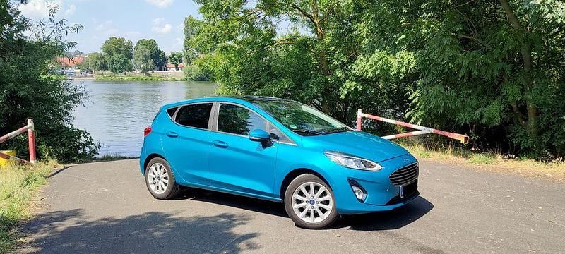 Blau Gebraucht 2018 Ford Fiesta S Kleinwagen | 10.899 € (Guter Preis) - Bild 1/4