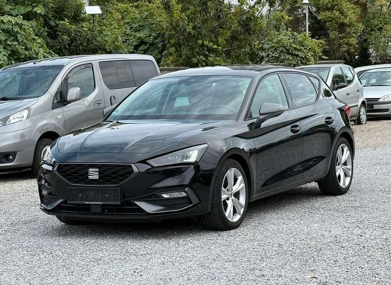 Schwarz Gebraucht 2021 Seat Leon FR Limousine | 16.890 € (Superpreis) - Bild 1/4
