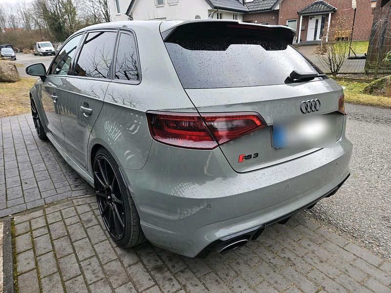 Gebraucht Audi RS3 Performance 367 PS (269 kW) 2016 Grau Limousine