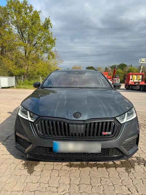 Gebraucht Skoda Octavia First Edition 200 PS (147 kW) 2020 Grau Kombi