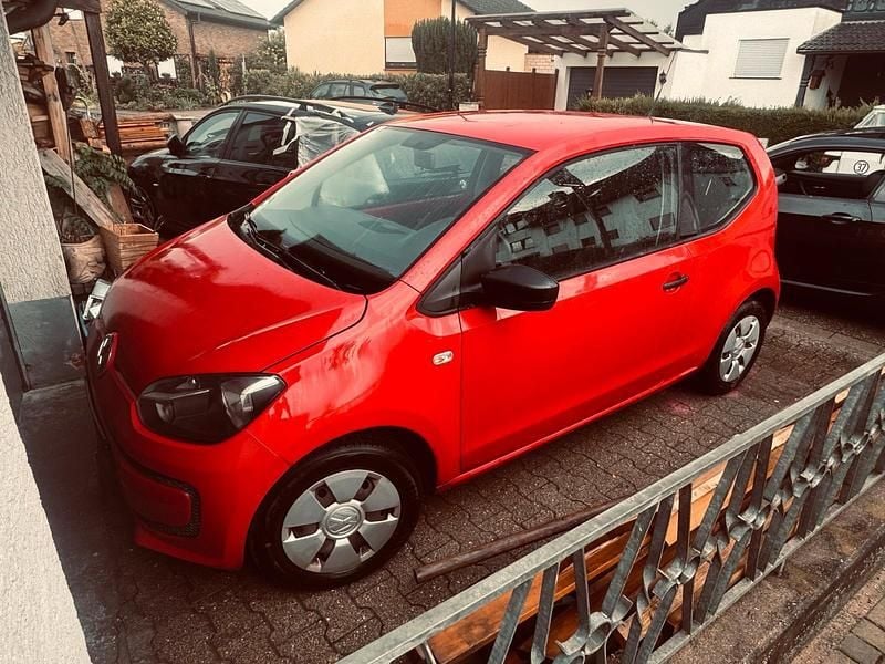 Rot Gebraucht 2012 VW up! move up! Kleinwagen | 4.299 € (Fairer Preis) - Bild 1/4