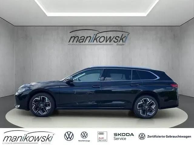 Second-hand VW Passat Business 150 CP (110 kW) 2024 Negru Break