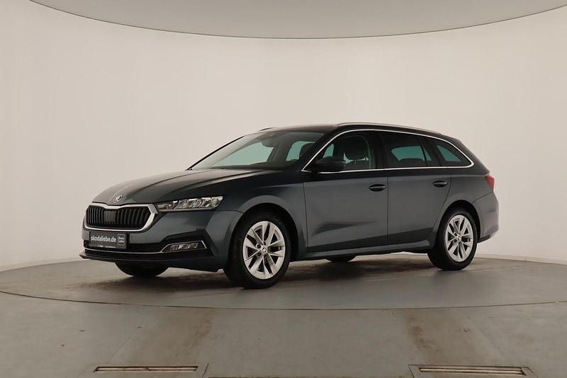 Gebraucht Skoda Octavia Style 110 PS (80 kW) 2022 Quarzgrau metallic Kombi