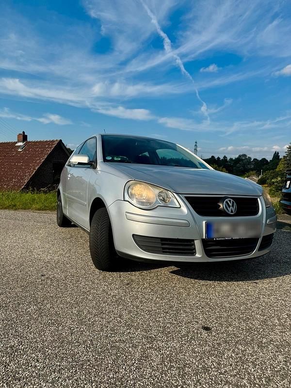 Silber Gebraucht 2007 VW Polo Edition Kleinwagen | 1.799 € (Etwas zu teuer) - Bild 1/4