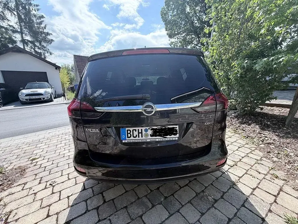 Gebraucht Opel Zafira Tourer Edition 131 PS (96 kW) 2015 Schwarz Van / Kleinbus