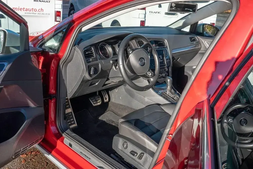 Gebraucht VW Golf Alltrack 184 PS (135 kW) 2016 Rot Kombi