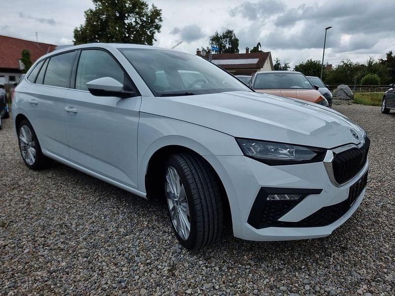 Gebraucht Skoda Scala Selection 116 PS (85 kW) 2024 Weiß Kleinwagen