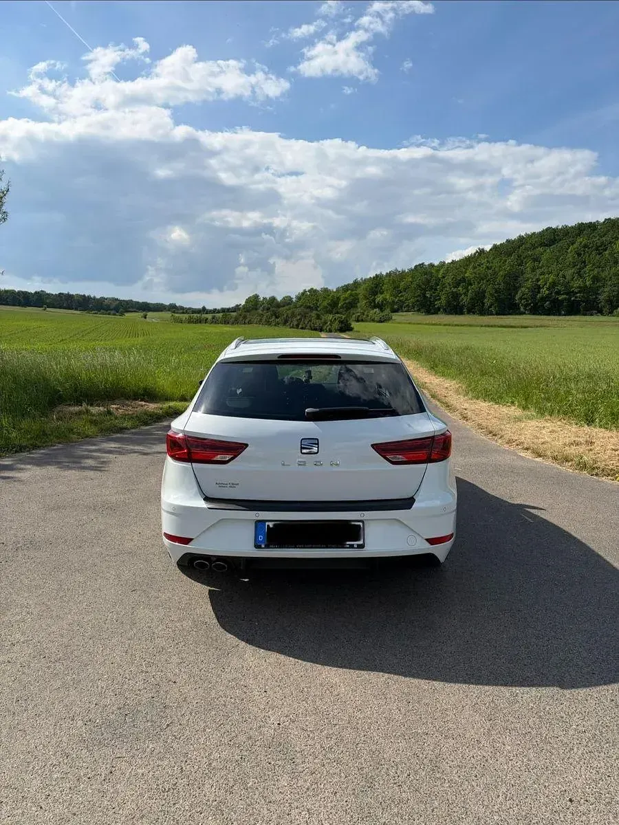 Gebraucht Seat Leon ST XCELLENCE 150 PS (110 kW) 2018 Weiß Kombi
