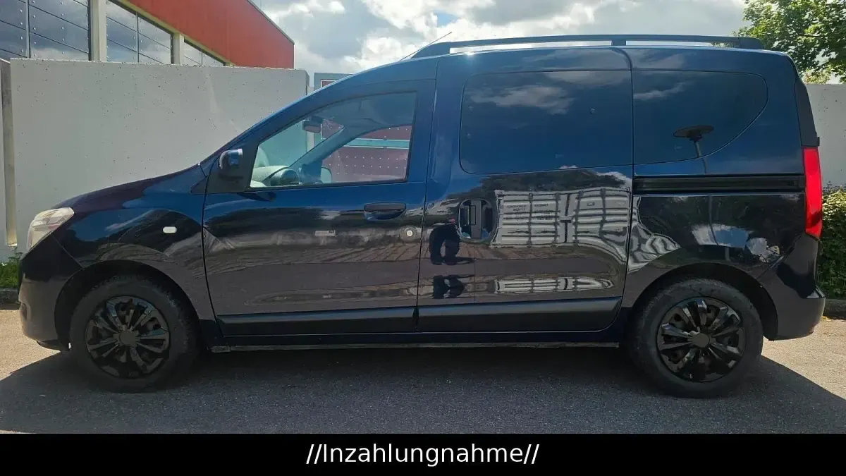 Gebraucht Dacia Dokker Lauréate 90 PS (66 kW) 2017 Blau Van / Kleinbus