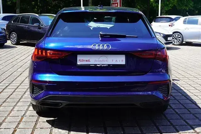 Gebraucht Audi A3 S-Line 150 PS (110 kW) 2022 Blau Limousine