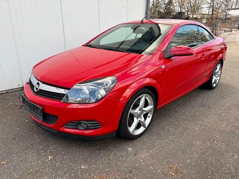 Gebraucht Opel Astra Cabriolet 200 PS (147 kW) 2008 Rot Cabrio