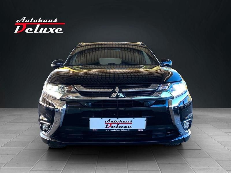 Gebraucht Mitsubishi Outlander Edition+ 150 PS (110 kW) 2018 Amethyst black SUV