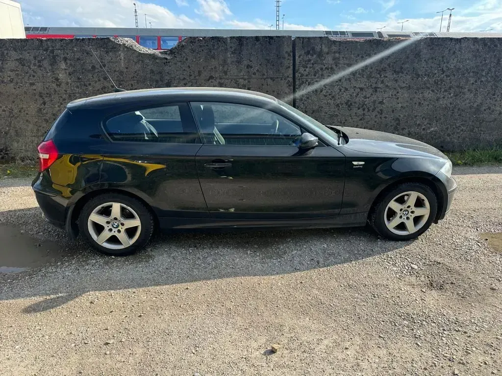 Usata BMW 116 Advantage 122 CV (89 kW) 2008 Nero Utilitaria
