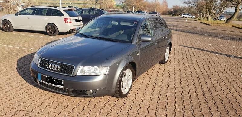 Gebraucht Audi A4 163 PS (119 kW) 2004 Grau Kombi