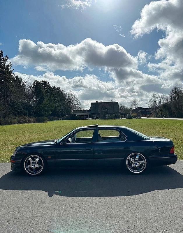 Gebraucht Lexus LS400 270 PS (198 kW) 1998 Schwarz Limousine