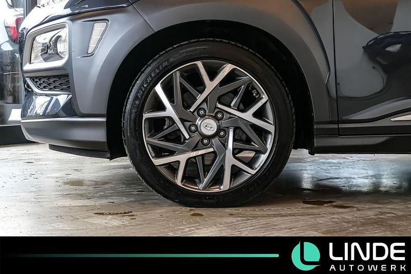 Gebraucht Hyundai Kona Premium 141 PS (103 kW) 2020 Dark knight / mic SUV