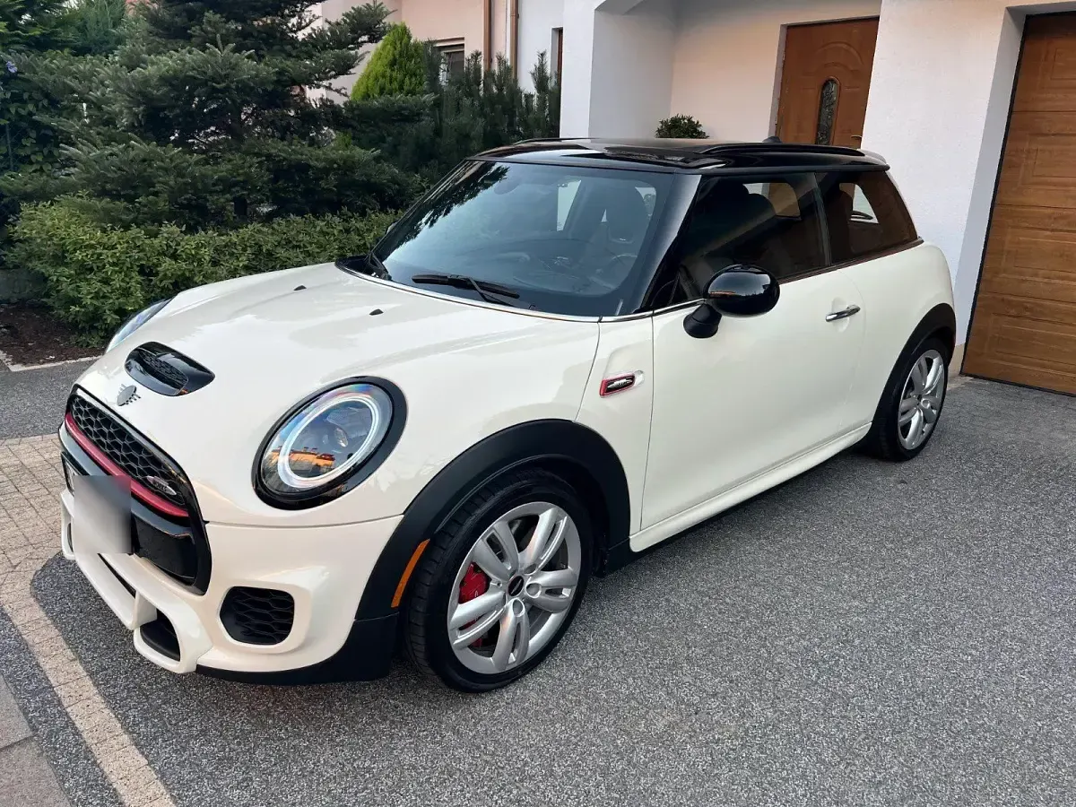 Gebraucht Mini John Cooper Works 231 PS (169 kW) 2018 Weiß Kleinwagen