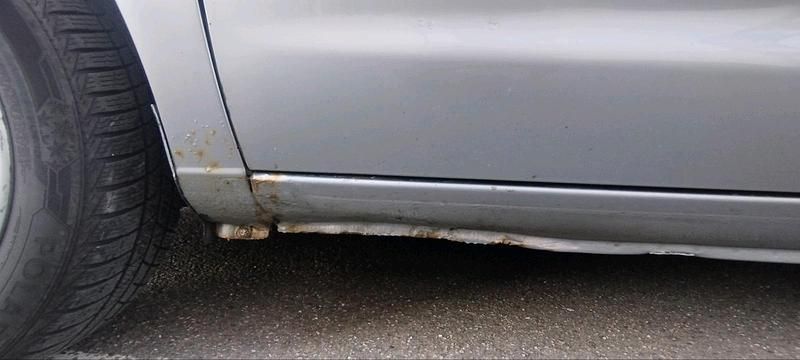 Second-hand Ford Galaxy 116 CP (85 kW) 2005 Argintiu Monovolum