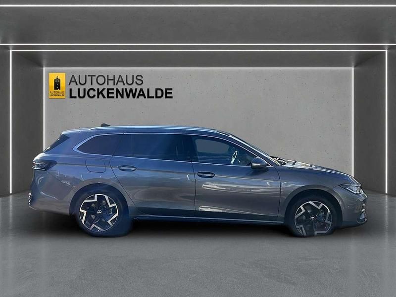Neu VW Passat R-line 193 PS (141 kW) 2026 Grau Kombi