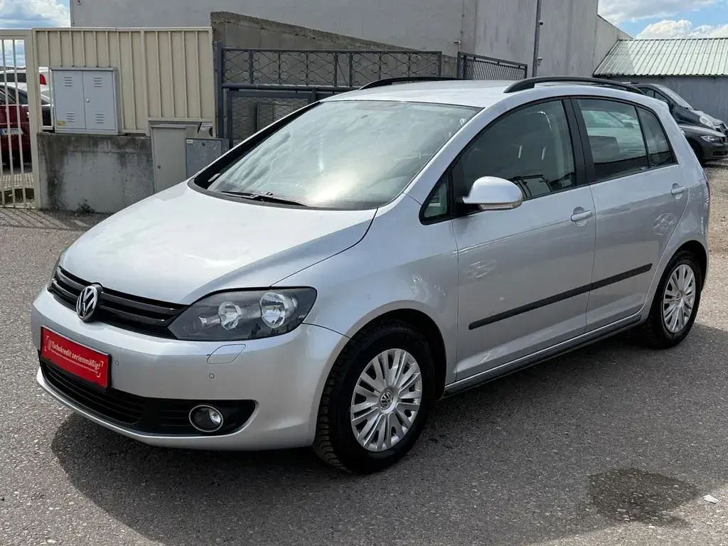 Używany VW Golf Plus Cross 90 KM (66 kW) 2011 Srebrny Minivan