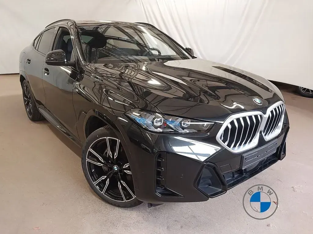 Gebraucht BMW X6 M Sport 298 PS (219 kW) 2025 Schwarz SUV