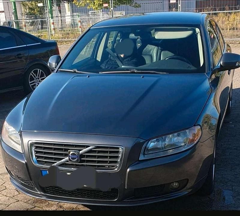Grau Gebraucht 2008 Volvo S80 Executive Limousine | 3.650 € (Superpreis) - Bild 1/4