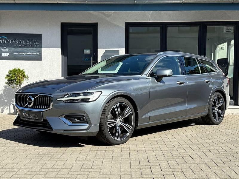 Grau Gebraucht 2018 Volvo V60 Inscription Kombi | 27.480 € (Fairer Preis) - Bild 1/4