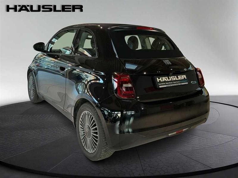 Gebraucht Fiat 500e 86 kW (118 PS) 2022 Onyx schwarz Cabrio