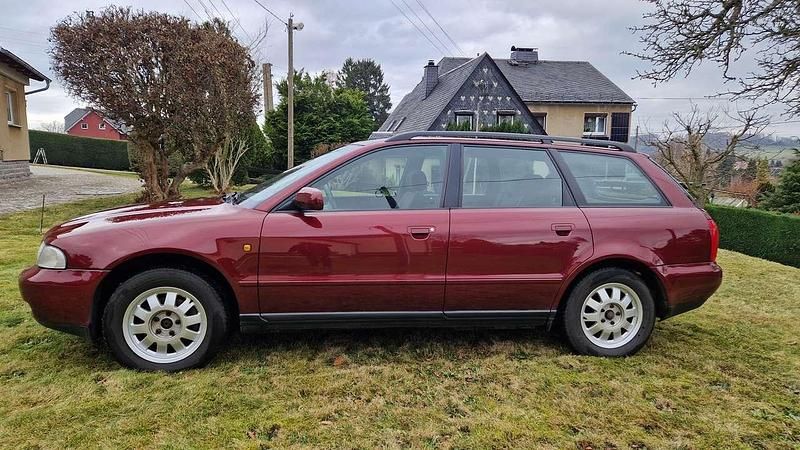 Gebraucht Audi A4 125 PS (91 kW) 1998 Kombi