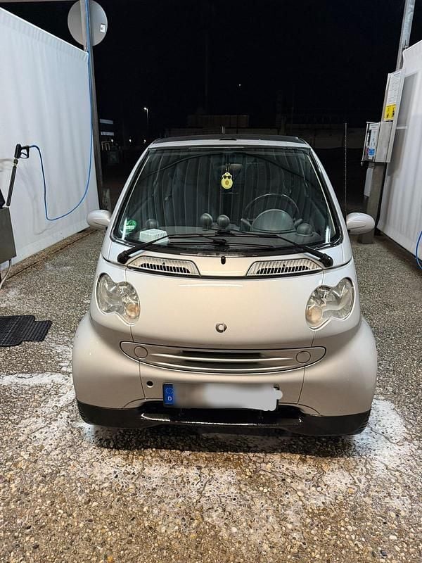 Silber Gebraucht 2003 Smart ForTwo Cabrio Passion Cabrio | 2.800 € - Bild 1/4