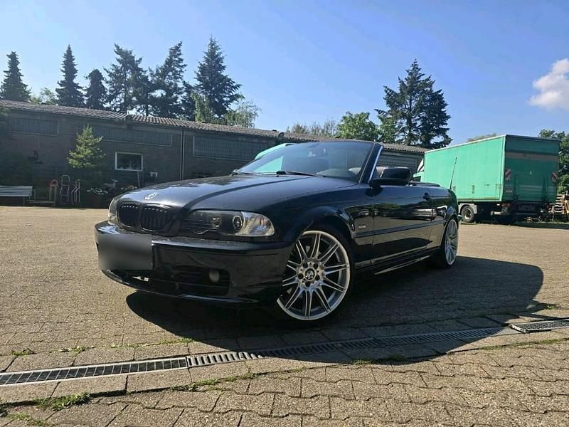 Gebraucht BMW 330 231 PS (169 kW) 2003 Schwarz Cabrio
