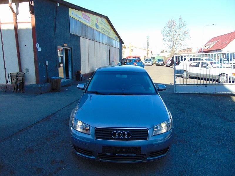 Gebraucht Audi A3 Ambiente 102 PS (75 kW) 2003 Silber Kleinwagen