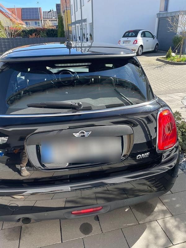 Usata Mini ONE 102 CV (75 kW) 2017 Nero Utilitaria