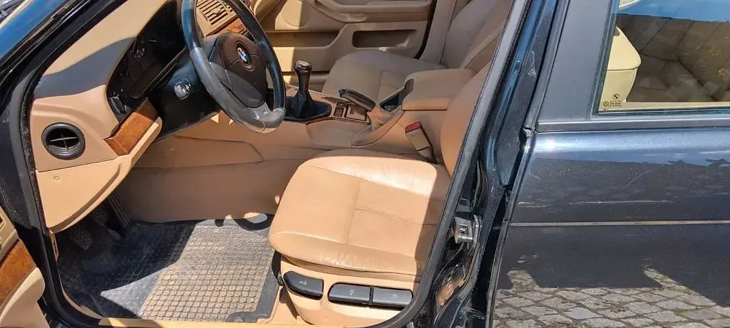Gebraucht BMW 525 192 PS (141 kW) 2001 Schwarz Kombi