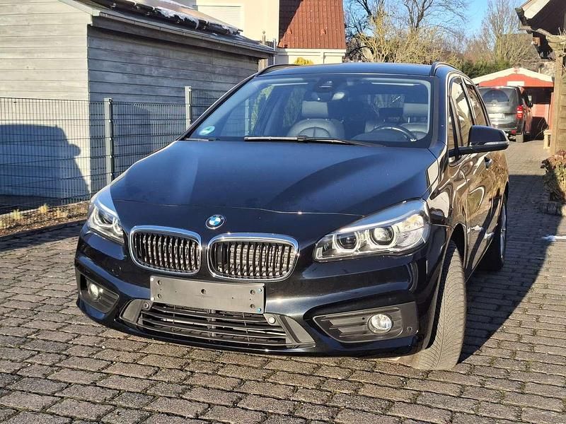 Gebraucht BMW 218 136 PS (100 kW) 2017 Schwarz Kombi