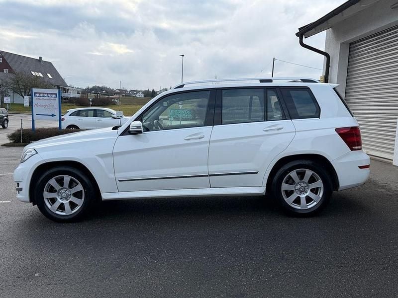 Gebraucht Mercedes GLK220 170 PS (125 kW) 2015 Polarweiss SUV
