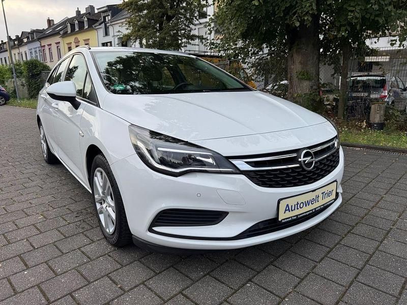 Gebraucht Opel Astra 110 PS (80 kW) 2018 Weiß Limousine