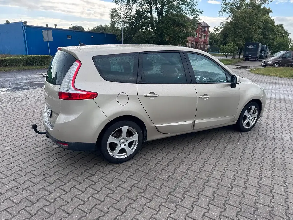 Gebraucht Renault Scénic III 130 PS (95 kW) 2010 Andere farben Van / Kleinbus