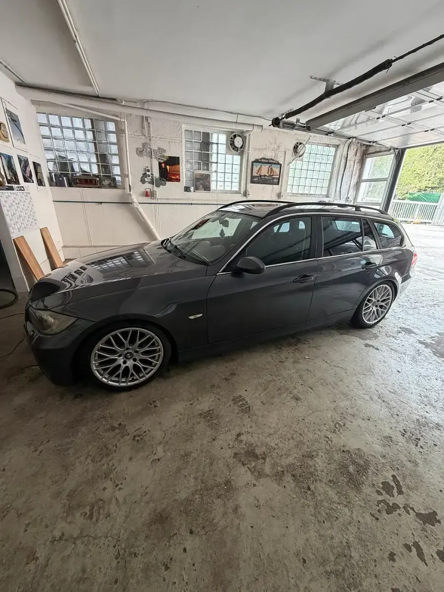Używany BMW 330 231 KM (169 kW) 2005 Szary Kombi