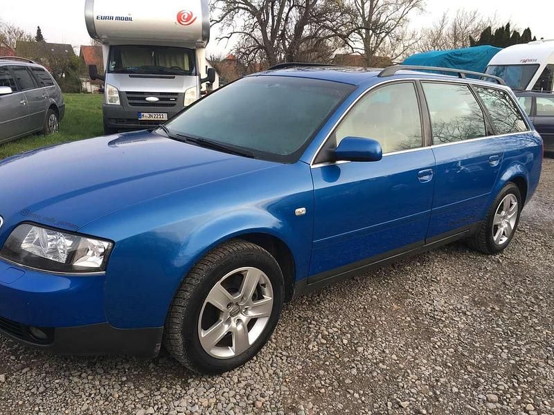 Gebraucht Audi A6 179 PS (131 kW) 2002 Blau Kombi