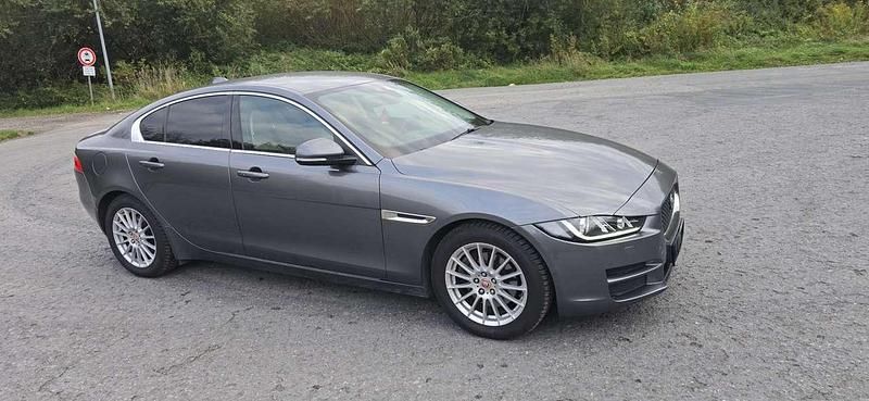 Gebraucht Jaguar XE Pure 163 PS (119 kW) 2017 Limousine