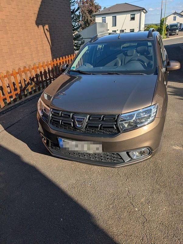 Beige Gebraucht 2018 Dacia Logan MCV Comfort Kombi | 3.700 € (Superpreis) - Bild 1/4